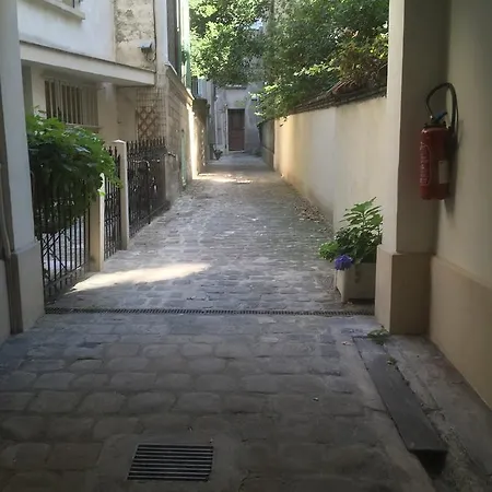 Studio Rue Lepic * Parigi